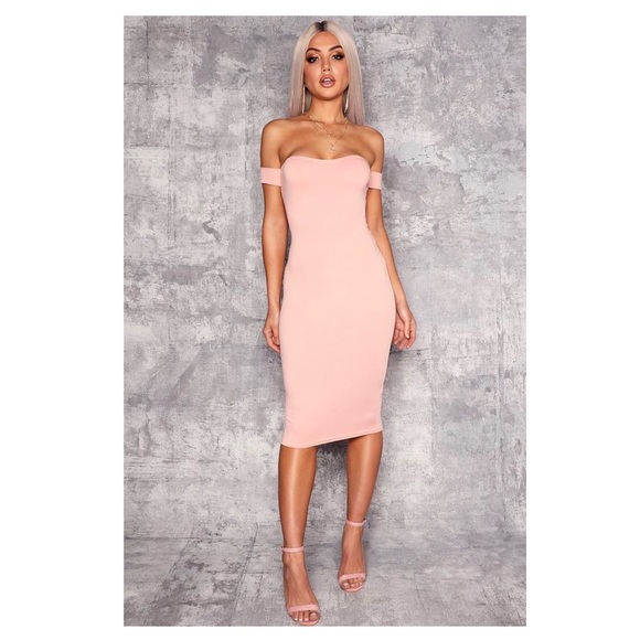 Dresses & Skirts - ✨BRAND NEW✨ Off Shoulder Midi Dress in Blush
